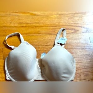 Motherhood Nursing Bra NWT